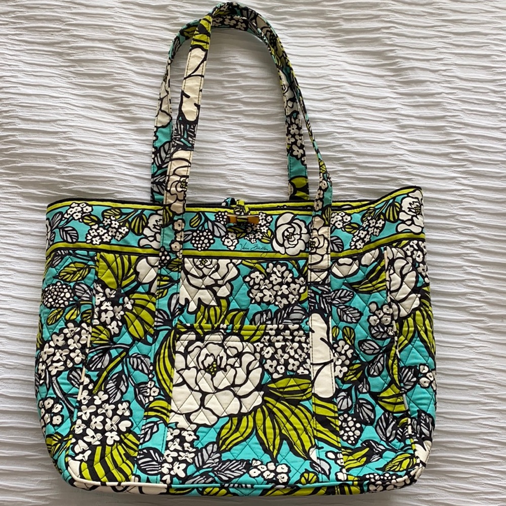 Vera Bradley Island Blooms Shoulder bag